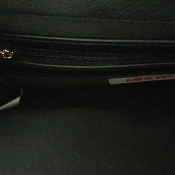 NEVER USED NEW WITHOUT TAGS Black pocketbook clutch - Picture 4 of 4